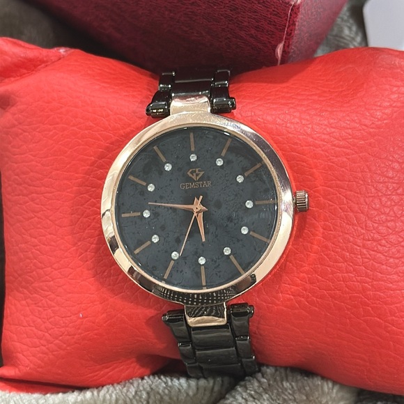 GEMSTAR WRISTWATCHE Unisex - Picture 5 of 8